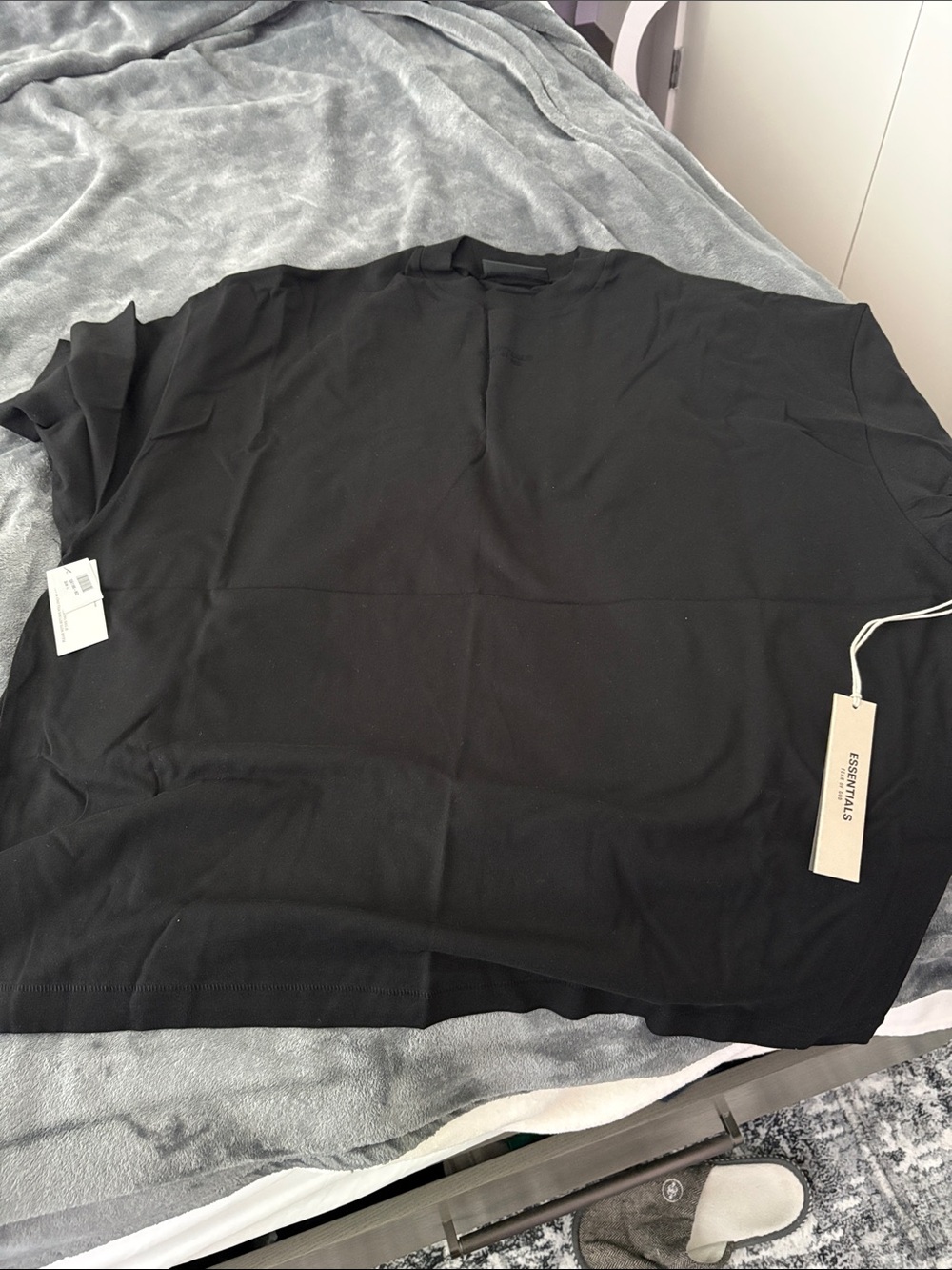 Mens essential shirt